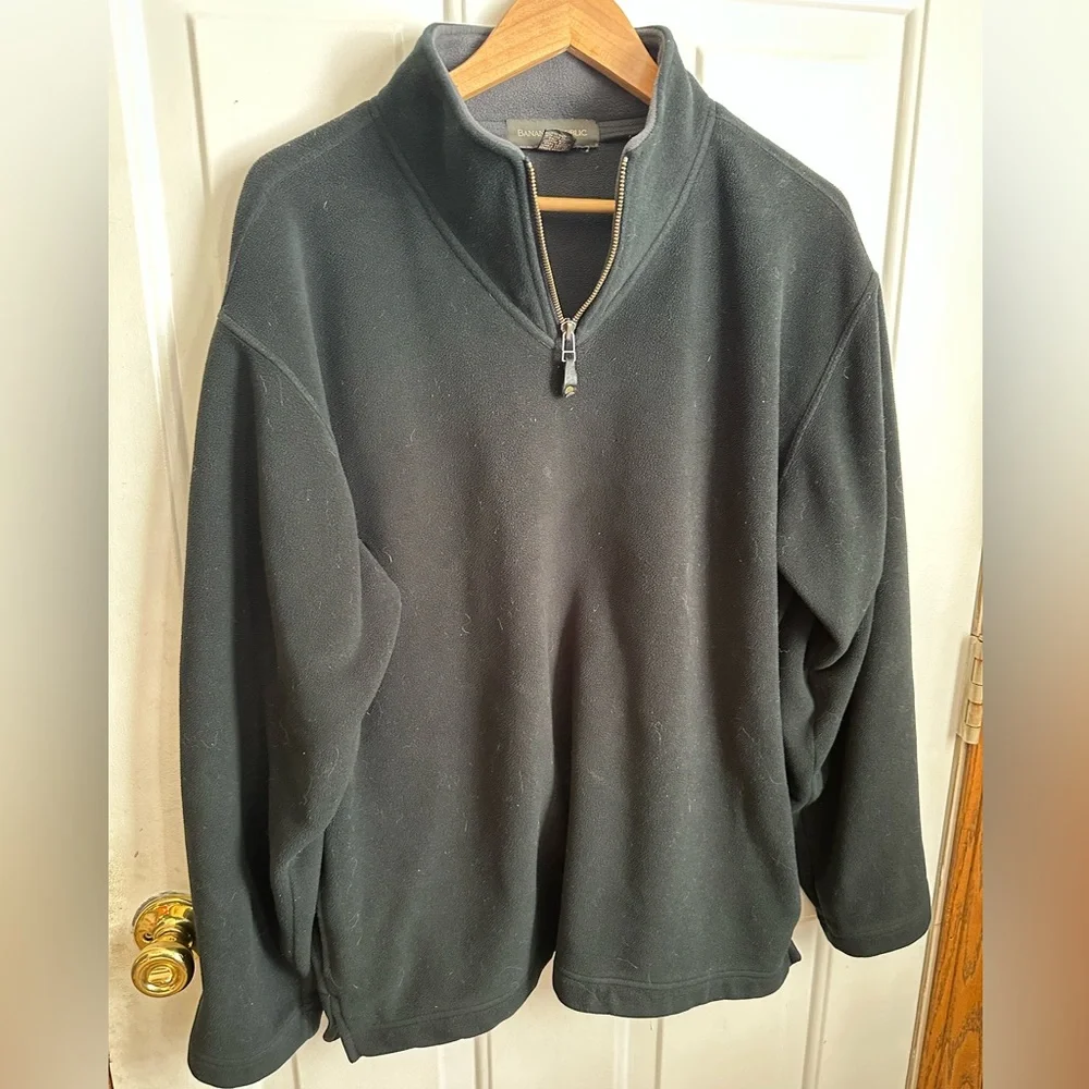 Banana Republic Men's Black Zip-Up Sweater Large Winter Layer Cold Cozy Basic